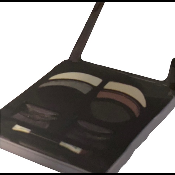 NWT ME MakeOver Essentials - Picture 6 of 6